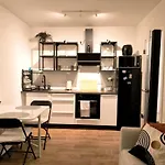 Modernes City-Appartement Mit Separatem Schlafzimmer